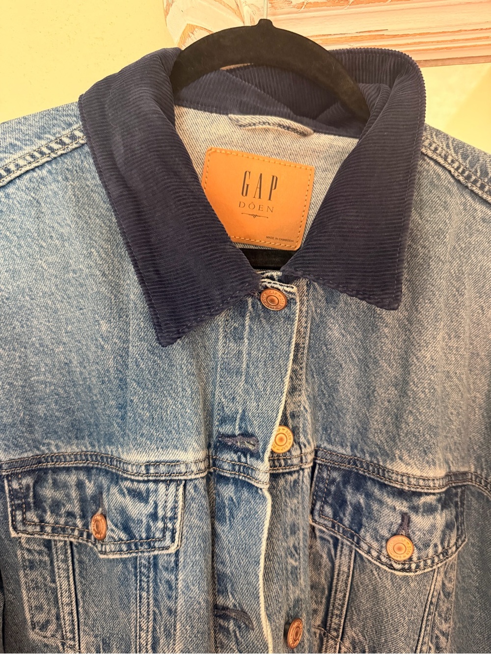 GAP Doen Denim Jacket - Picture 3 of 8